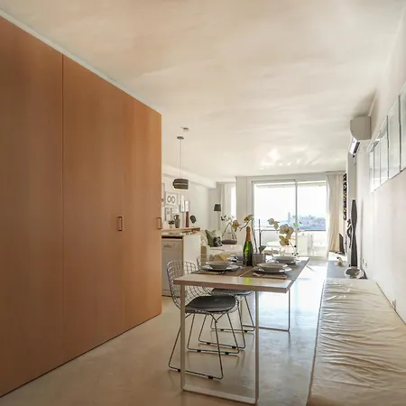 דירה Sunset By Hello Homes *